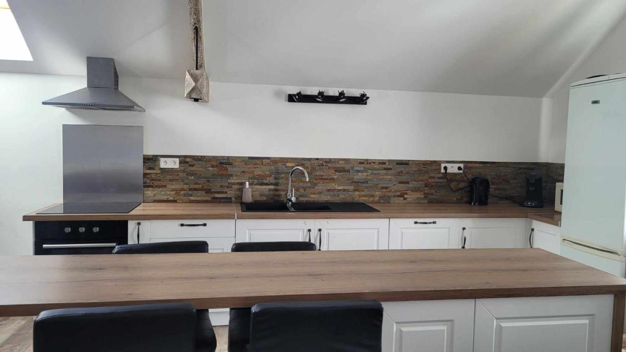 Charmante Maison A Haybes エクステリア 写真